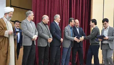 مراسم گرامیداشت هفته پژوهش در دانشگاه سمنان برگزار شد/ قدردانی از یک شرکت تولیدی برای جذب حداکثری فارغ‌التحصیلان