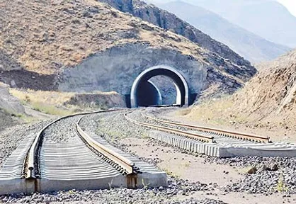 صادرکنندگان خراسان شمالی با کمبود زیرساخت ریلی مواجه هستند