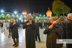 عزاداری شب چهارم محرم در حرم حضرت شاهچراغ(ع) شیراز با حضور عاشقان و دلدادگان اباعبدالله الحسین(ع) برگزار شد.