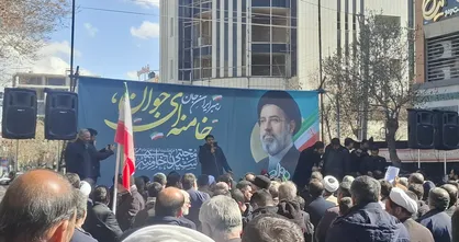 اگر اشاره نماید امام جانباز ام/ سر است دار و ندارم فداش می&zwnj;سازم