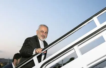 ظریف تهران را به مقصد سنگال ترک کرد