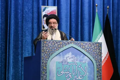 هرکس می&zwnj;گوید سپاه نباید از لیست تحریم&zwnj;ها خارج شود اراجیف می&zwnj;گوید / باید تضمین&zwnj;های جدی از طرف غربی گرفته شود