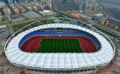 ورزشگاه امام رضا (ع) میزبان دیدار ذوب آهن و هوادار شد