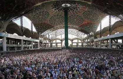 برون رفت مشکلات اقتصادی کشور با اجرای دقیق اقتصاد مقاومتی حاصل می&zwnj;شود