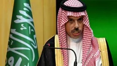 ادعای مضحک وزیر خارجه عربستان: در خصوص یمن همواره از راه‌حل‌های مسالمت‌آمیز حمایت کردیم / حوثی‌ها به دنبال منافع شخصی هستند + فیلم