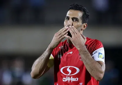 کاپیتان پرسپولیس به بازی با سپاهان می&zwnj;رسد