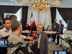 ره‌پیک: درصد بالایی از شعب اخذ رأی کار خود را به موقع آغاز کردند