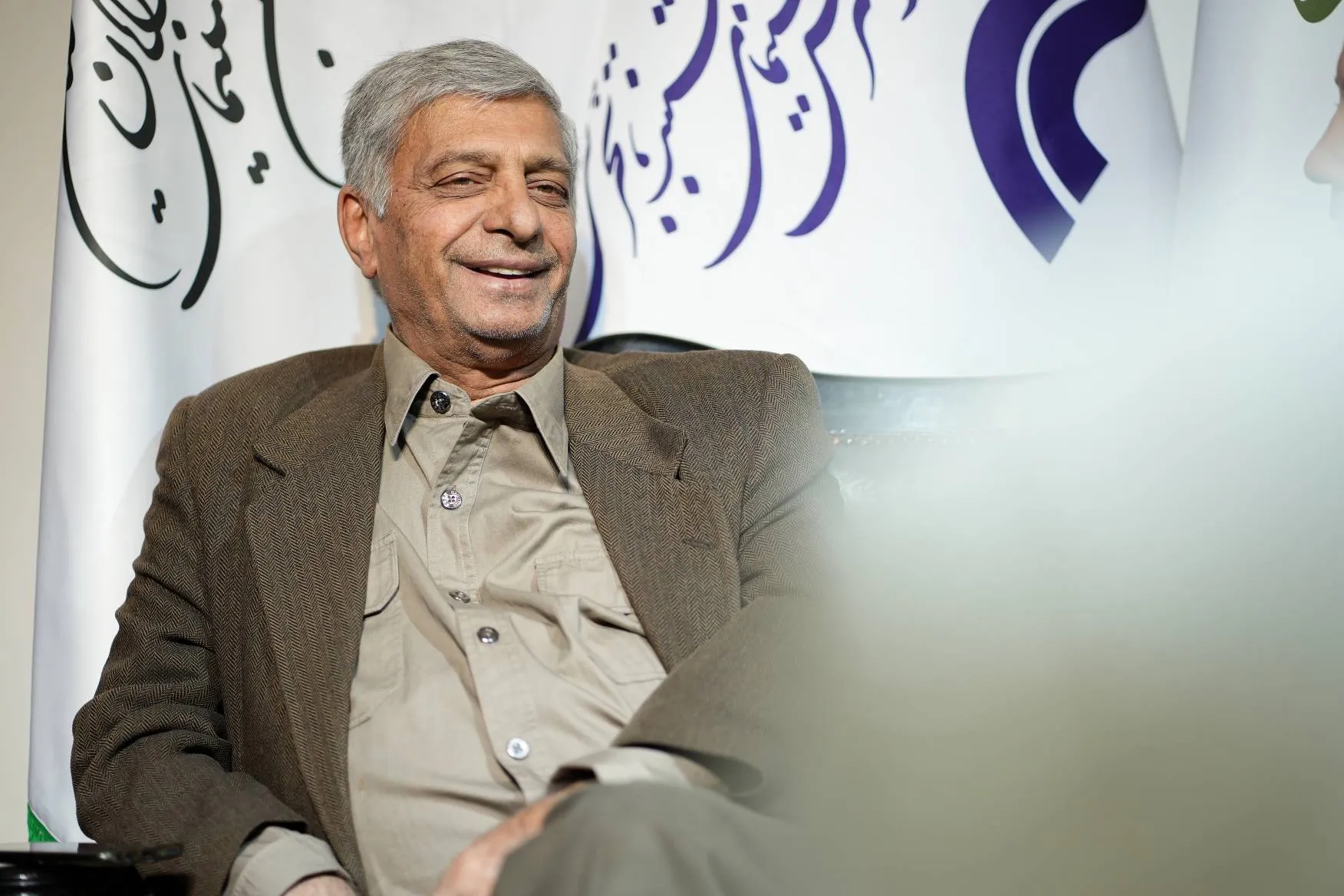 نشان عالی خورشید به احمد ضابطی جهرمی مستندساز رسید