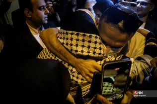 مراسم استقبال از  مهدیه اسفندیاری در راه آهن تهران