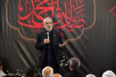 دشمن نسبت به نسل جوان دانشگاهی ما طمع دارد