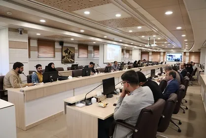 نشست هم&zwnj;اندیشی استادان مشاور انجمن&zwnj;های علمی دانشگاه کرمان برگزار شد