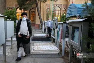 تجدید میثاق ابراهیم رئیسی با امام خمینی (ره) و شهدا