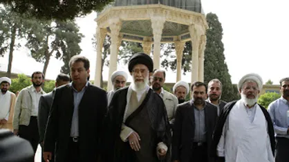 گزیده&zwnj;ای از سخنان رهبر انقلاب در مورد لسان الغیب، حافظ شیرازی