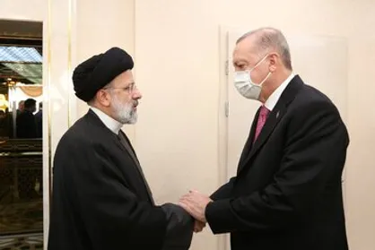 اردوغان به ایران آمد / استقبال رئیسی از اردوغان