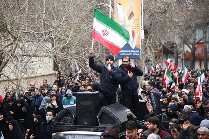 انفجار جمعیت در اجتماع شبانه مردم غرب تهران + فیلم