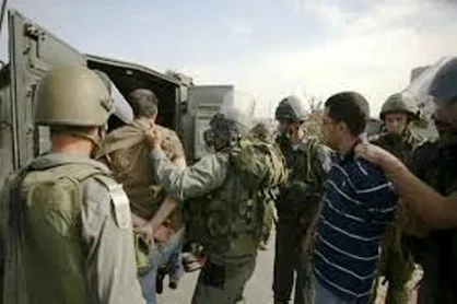 حمله نظامیان صهیونیست به کرانه باختری/ ۱۲ فلسطینی بازداشت شدند