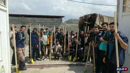 گروه&zwnj; جهادی دانشگاه امام خمینی در شهر معمولان خدمت&zwnj;رسانی می&zwnj;کند + عکس