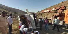 تسلیت رئیس مجلس در پی درگذشت ۲ خبرنگار در حادثه واژگونی اتوبوس