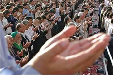 اقامه نماز طلب باران در شهر کرمان+عکس و فیلم