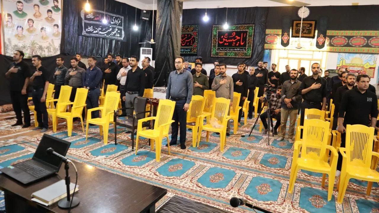 هشتمین نشست سالانه فعالین جبهه فرهنگی انقلاب اسلامی استان بوشهر به مناسبت سالروز صدور پیام امام خمینی درباره پذیرش قطعنامه ۵۹۸ در روستای بحیری شهرستان دشتی (مزار شهید نادر مهدوی) برگزار شد.