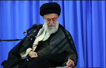 پاسخ رهبرانقلاب به گزارش وزیر علوم / مسئله ارتباط دانشگاه و صنعت را با قوت ادامه دهید