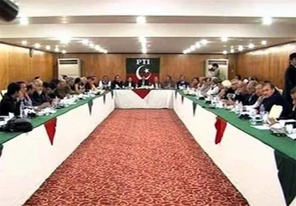ابراز تمایل حزب &laquo;عمران خان&raquo; برای مذاکره با ارتش پاکستان