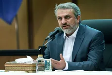 فاطمی امین: امسال خودروی ناقص کف پارکینگ نداریم/ هشدار درباره واگذاری نادرست خودروسازها