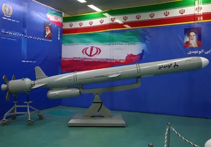 الحاق موشک کروز ابومهدی به نیروی دریایی ارتش و سپاه / بکارگیری هوش مصنوعی + عکس