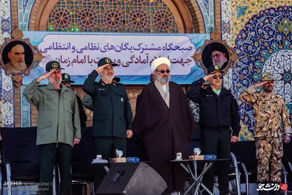 مراسم صبحگاه عهد سربازی نیروهای نظامی و انتظامی در مسجد جمکران +عکس