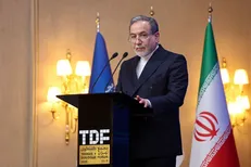 عراقچی: مواضع ایران در مذاکرات هسته‌ای روشن است؛ غنی‌سازی ادامه خواهد یافت + فیلم