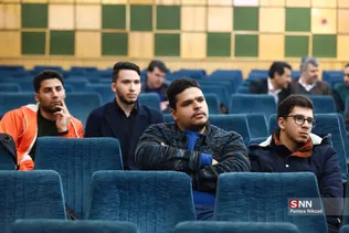 نشست وحید جلال زاده در دانشگاه آزاد اسلامی