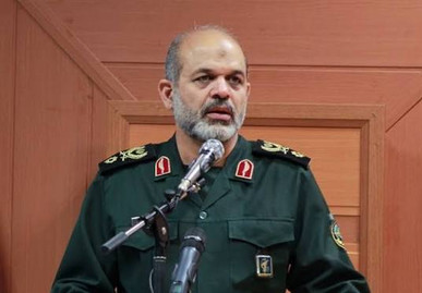 سردار وحیدی: دشمن تسلیم شدن ایران را به گور می برد + فیلم