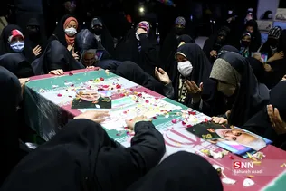 وداع با پیکر شهیده فاطمه اسدی