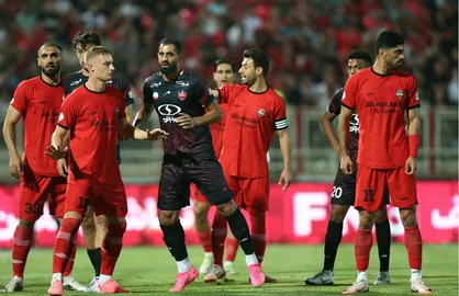تقابل پرسپولیس و تراکتور در شب عید