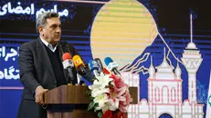 حناچی: ضرورت توسعه وسایل حمل و نقل شهری برقی / میزان آلاینده‌های تهران کمتر شده است