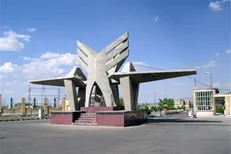 تصمیمات عجولانه رئیس دانشگاه آزاد استان مرکزی، جریان انقلابی را نگران می‌کند