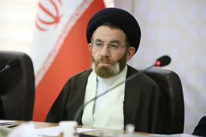 امام جمعه خرم&zwnj;آباد: استکبار به دنبال هدف قرار دادن دانش هسته&zwnj;ای ایران است