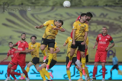 شکایت پرسپولیسی ها از شعارهای پخش شده در ورزشگاه نقش جهان