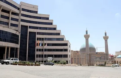 برخورد گشت ارشاد با دانشجوی دانشگاه آزاد تهران مرکز/ پلیس موضوع را پیگیری کند