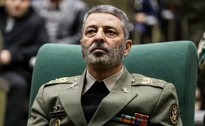آمریکا دزدترین و سرگردنه بگیرترین کشور دنیاست/ دیوارهای دفاعی کشور را بلندتر می&zwnj;سازیم