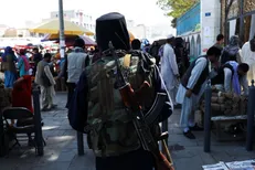 طالبان ۲ هزار نفر را به دلیل تخلفات برکنار کرد