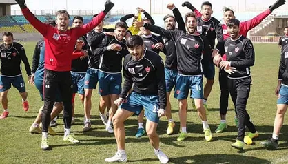 دو پرسپولیسی مانع بازی کردن مهدی ترابی برای بازی روز دوشنبه