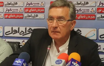 شادی برد الاهلی می&zwnj;تواند ما را از جدیت بیندازد/ درباره جلال حسینی ریسک نمی&zwnj;کنیم