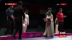 برق خوشرنگ طلا روی سینه شاه غلام