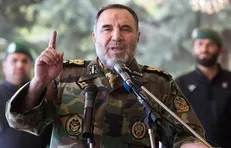 گاهی فراموش می‌کنیم با آمریکایی می‌جنگیم که خیلی از کشور‌ها می‌ترسند حتی اسم آن را بیاورند چه برسد به اینکه با او درگیر شوند
