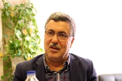 رئیس سازمان نظام پزشکی هشدار داد/تاب آوری جامعه پزشکی حدی دارد