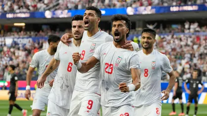 فیلم اشک و لبخند هواداران ایران در بازی با نیوزلند