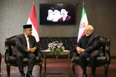 قالیباف: کسی می‌تواند با آمریکا مذاکره کند که آماده جنگ باشد
