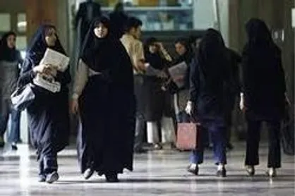 مسئله حجاب دانشجویان دانشگاه&zwnj;های علوم پزشکی یک قرارداد انضباطی است/ شاهد بی&zwnj;تفاوتی مسئولان دانشگاهی نسبت به موضوع حجاب هستیم