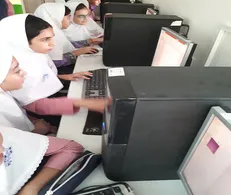اتصال تمام مدارس به اینترنت تا پایان امسال